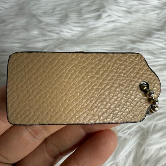 COACH Tan Fob Bag Charm Hang tag Hangtag - Picture 2 of 3